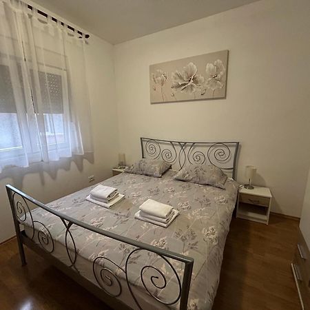 Apartman Petra Kaštela Exterior foto